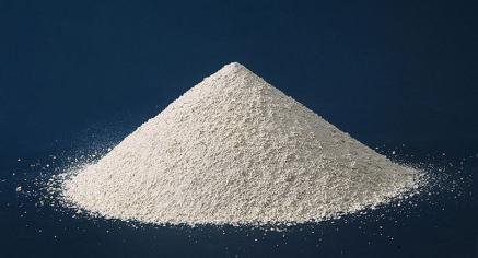 High-reactivity metakaolin powder for concrete